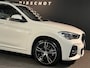 BMW X1 XDrive25e High Executive Edition M Pano/ H&K/ Leder/ Memoryseats/ HeadUp/ Trekhaak/ Camera/ 19"
