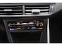 Volkswagen Polo 1.0 TSI R-Line Automaat/Navigatie/Virtual cockpit/Adaptive cruise control/Achteruitrijcamera/Parkeersensoren rondom/Apple carplay/Stoelverwarming/LED grill/IQ.light/Climate control/Draadloze telefoonlader/DAB/17''Lichtmetalen velgen.