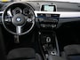 BMW X2 sDrive20i High Executive 192 Pk Automaat M-pakket / Navigatie / PDC / Trekhaak afneembaar / Stoelverwarming