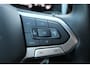 Volkswagen Polo 1.0 TSI R-Line Automaat/Navigatie/Virtual cockpit/Adaptive cruise control/Spraakbediening/Achteruitrijcamera/Parkeersensoren rondom/Apple carplay/Stoelverwarming/LED grill/IQ.light/Climate control/Draadloze telefoonlader/DAB/17''Lichtmetalen velgen.