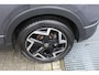 Volkswagen T-Cross 1.5 TSI R-Line Automaat/Navigatie/Virtual cockpit/Adaptive cruise control/Achteruitrijcamera/Parkeersensoren rondom/Apple carplay/Stoelverwarming/Climate control/IQ light/DAB/Draadloze telefoonlader.