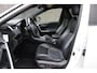 Toyota RAV4 2.5 Hybrid Bi-Tone JBL AUDIO, Automaat, Elektr. Achterklep, Stoelverw., Dodehoek detectie, Keyless Entry/Start, Navigatie, Achteruitrijcamera, Cruise/Climate Control