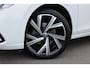 Volkswagen Golf 1.0 eTSI Life Business 110PK |ACC|STUUR-STOELVERWARMING|18-INCH|CARPLAY|