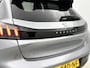Peugeot 208 Allure 100pk Automaat | Navigatie | Achteruitrijcamera | Climate Control | Cruise Control | Parkeersensoren | Apple Carplay / Android Auto | Armsteun | Led koplampen | Elektrisch inklapbare spiegels | Automatisch dimlicht | Regensensor | Bluetooth | Donker getint glas | 16" lichtmetalen velgen |