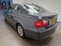 BMW 3-Serie 320i Business Line AUTOMAAT ! GARANTIE ! NIEUWE APK !