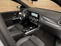Mercedes-Benz B-klasse 200 Business Solution AMG-Line Trekaahk / Panodak / LED / Clima / Navi