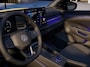 Volkswagen T-Roc R-Line First Edition 1.5 eTSI 110 kW / 150 PK SUV | Panoramadak | Trekhaak | Matrix | Harman Kardon | Black Style | Navigatie | Elektrische Klep |