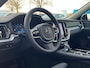 Volvo V60 T6 Plug-in hybrid AWD Ultra Dark | Panoramadak | Trekhaak | 360 Camera | Head-up Display | Leder | Stoel en stuurwielverwarming | Adaptieve Cruise control |