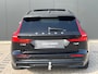 Volvo V60 T6 Plug-in hybrid AWD Ultra Dark | Panoramadak | Trekhaak | 360 Camera | Head-up Display | Leder | Stoel en stuurwielverwarming | Adaptieve Cruise control |