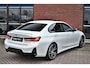 BMW 3-Serie 330d M-Sport Pro Pano H/K HUD El-zetels Parelmoer-wit!