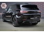 Land Rover Range Rover Sport P510e First Edition | ADAPTIVE CRUISE | STOELVERWARMING & VERKOELING | MASSAGE | CARBON INTERIEUR | 360 CAMERA | SUEDE HEMEL | TREKHAAK | SCHERMPJES MET NETFLIX | SPIEGELCAMERA |