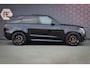 Land Rover Range Rover Sport P510e First Edition | ADAPTIVE CRUISE | PANORAMADAK | STOELVERWARMING & VERKOELING | MASSAGE | CARBON INTERIEUR | 360 CAMERA | SUEDE HEMEL | TREKHAAK | SCHERMPJES MET NETFLIX | SPIEGELCAMERA |