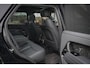 Land Rover Range Rover Sport P510e First Edition | ADAPTIVE CRUISE | STOELVERWARMING & VERKOELING | MASSAGE | CARBON INTERIEUR | 360 CAMERA | SUEDE HEMEL | TREKHAAK | SCHERMPJES MET NETFLIX | SPIEGELCAMERA |
