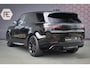 Land Rover Range Rover Sport P510e First Edition | ADAPTIVE CRUISE | PANORAMADAK | STOELVERWARMING & VERKOELING | MASSAGE | CARBON INTERIEUR | 360 CAMERA | SUEDE HEMEL | TREKHAAK | SCHERMPJES MET NETFLIX | SPIEGELCAMERA |