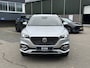 MG EHS 1.5 TGDI Luxury PHEV | MEGA COMPLEET! | TREKHAAK | COMPLETE HISTORIE AANWEZIG | FABRIEKSGARANTIE T/M 11-2030 | 52km WLTP ELECTR RIJBEREIK, TOTAAL RIJBEREIK TOT 1.000km!