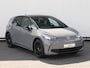 Volkswagen ID.3 Limited Edition 52 kWh accu 125 kW / 170 PK Hatchb | App-connect | Parkeersensoren | 19" inch velgen | Getint glas |