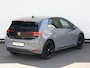 Volkswagen ID.3 Limited Edition 52 kWh accu 125 kW / 170 PK Hatchb | App-connect | Parkeersensoren | 19" inch velgen | Getint glas |