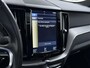 Volvo XC60 2.0 T8 Twin Engine AWD R-Design Luchtvering/Panodak/Trekhaak etc.