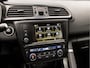 Renault Kadjar 1.2 TCe Bose (PANORAMADAK, NAVIGATIE, CLIMATE, BOSE AUDIO, GETINT GLAS, LEDER, SPORTSTOELEN, PARKEERSENSOREN, TREKHAAK, CRUISE, NIEUWE APK, NIEUWSTAAT)