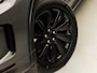 Land Rover Discovery Sport P300e 1.5 R-Dynamic 309Pk Automaat (APPLE CARPLAY, GROOT NAVI, MERIDIAN AUDIO, CAMERA, ELEK SPORTSTOELEN, KEYLESS, ZWART HEMEL, GETINT GLAS, NIEUWE APK, NIEUWSTAAT)