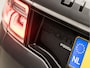 Land Rover Discovery Sport P300e 1.5 R-Dynamic 309Pk Automaat (APPLE CARPLAY, GROOT NAVI, MERIDIAN AUDIO, CAMERA, ELEK SPORTSTOELEN, KEYLESS, ZWART HEMEL, GETINT GLAS, NIEUWE APK, NIEUWSTAAT)