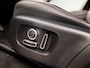 Land Rover Discovery Sport P300e 1.5 R-Dynamic 309Pk Automaat (APPLE CARPLAY, GROOT NAVI, MERIDIAN AUDIO, CAMERA, ELEK SPORTSTOELEN, KEYLESS, ZWART HEMEL, GETINT GLAS, NIEUWE APK, NIEUWSTAAT)