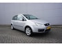 Ford C-Max Focus 1.6-16V Trend Airco / Elektr. ramen / Cruise / Parkeersens. / Trekhaak / NAP