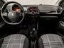 Peugeot 108 1.0 e-VTi Black Sport (5 DEURS, AIRCO, BLUETOOTH, GETINT GLAS, SPORTSTOELEN, MULTIFUNCTIONEEL STUURWIEL, NIEUWE APK, NIEUWSTAAT)