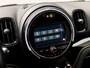 MINI Countryman Mini 1.5 Sport (APPLE CARPLAY, NAVIGATIE, BRUIN LEDER, JCW SPORTSTUUR, STOELVERWARMING, SFEERVERLICHTING, GETINT GLAS, NIEUWSTAAT)