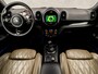 MINI Countryman Mini 1.5 Sportline (APPLE CARPLAY, NAVIGATIE, BRUIN LEDER, JCW SPORTSTUUR, STOELVERWARMING, SFEERVERLICHTING, GETINT GLAS, NIEUWSTAAT)