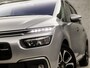 Citroën C4 Grand SpaceTourer 1.2 PureTech Sport 7 Persoons (APPLE CARPLAY, GROOT NAVI, CAMERA, GETINT GLAS, TREKHAAK, SPORTSTOELEN, CRUISE, PARKEERSENSOREN, NIEUWSTAAT)