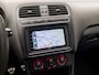 Volkswagen Polo 1.2 TSI Sportline (APPLE CARPLAY, AIRCO, CRUISE, LM VELGEN, SPORTSTOELEN, ARMSTEUN, NIEUWSTAAT)