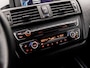 BMW 1-Serie 118i Business Sport 170Pk (APPLE CARPLAY, CLIMATE, STOELVERWARMING, ZWART HEMEL, GETINT GLAS, SPORTSTOELEN, CRUISE, XENON, PARKEERSENSOREN, NIEUWE APK, ARMSTEUN, NIEUWSTAAT)