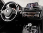 BMW 1-Serie 118i Business Sport 170Pk (APPLE CARPLAY, CLIMATE, STOELVERWARMING, ZWART HEMEL, GETINT GLAS, SPORTSTOELEN, CRUISE, XENON, PARKEERSENSOREN, NIEUWE APK, ARMSTEUN, NIEUWSTAAT)