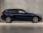 BMW 1-Serie 118i Business Sport 170Pk (APPLE CARPLAY, CLIMATE, STOELVERWARMING, ZWART HEMEL, GETINT GLAS, SPORTSTOELEN, CRUISE, XENON, PARKEERSENSOREN, NIEUWE APK, ARMSTEUN, NIEUWSTAAT)