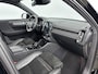 Volvo XC40 T3 A/T R-Design | 18" | Leder/Nubuck | Panoramadak |Stoelverwarming | Keyless | Parkeercamera | Getint Glas