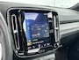 Volvo XC40 T3 A/T R-Design | 18" | Leder/Nubuck | Panoramadak |Stoelverwarming | Keyless | Parkeercamera | Getint Glas