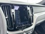 Volvo XC60 T8 Recharge R-Design | 21" | Luchtvering | Harman Kardon | Head-Up | Elektr. verst. Stoelen | Leder Dashboard | Getint Glas | Panoramadak