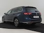 Volkswagen Passat Variant GTE Business 218pk | Dodehoekdetectie | Camera achter | Navigatie | Panorama dak | Matrix koplampen | Stuur+stoelverwarming | Adaptief cruise control | 17"LMV
