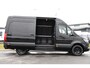 Mercedes-Benz Sprinter 317 1.9 CDI L2 Pro Black Edition FACE LIFT! Camera, Cruise, Carplay, 3500kg Trekhaak, 10,5'' Mbux, LED, Dodehoek, Virtual, Uniek!