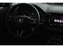 Skoda Karoq 1.5 TSI ACT Style (STOELVERWARMING, CAMERA, SFEERVERLICHTING, NAVIGATIE CARPLAY, CRUISE CONTROL, PARKEERSENSOREN)