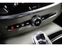 Volvo V60 T6 Recharge AWD Inscription | Trekhaak | Panoramadak | BLIS | Keyles Entry-Start | PDC V+A en Camera | Extra Getint glas | Verwarmde voorruit |
