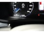 Volvo V60 T6 Recharge AWD Inscription | Trekhaak | Panoramadak | BLIS | Keyles Entry-Start | PDC V+A en Camera | Extra Getint glas | Verwarmde voorruit |