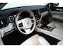 Volvo V60 T6 Recharge AWD Inscription | Trekhaak | Panoramadak | BLIS | Keyles Entry-Start | PDC V+A en Camera | Extra Getint glas | Verwarmde voorruit |