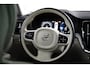 Volvo V60 T6 Recharge AWD Inscription | Trekhaak | Panoramadak | BLIS | Keyles Entry-Start | PDC V+A en Camera | Extra Getint glas | Verwarmde voorruit |