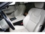 Volvo V60 T6 Recharge AWD Inscription | Trekhaak | Panoramadak | BLIS | Keyles Entry-Start | PDC V+A en Camera | Extra Getint glas | Verwarmde voorruit |