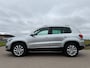 Volkswagen Tiguan 1.4 TSI Sport&Style | 1e Eigenaar | slechts 143.582 km | Navi | Trekhaak | Clima | 17" Velgen | PDC | Cruise |