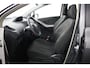 Toyota Yaris 1.0 VVTi Acces | Trekhaak | Airco | Radio |