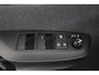 Toyota Yaris 1.5 Hybrid Dynamic Limited | Stoel en Stuur verwarming | HUD Display | Half lederen stoelen |