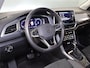 Volkswagen T-Roc 1.5 TSI Style 150 PK DSG | Private lease vanaf €641,-| Trekhaak afneembaar | Navigatie | Stoel verwarming en massage | Alcantara |